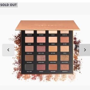 NEW! Iconic London Hotting Up Eyeshadow Palette with Mirror (sold out online!)